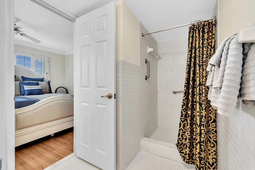 Guest Bath 2