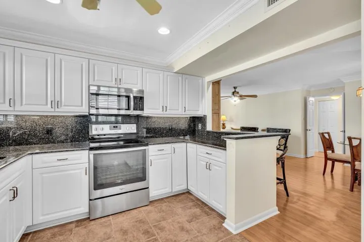 Kitchen 4