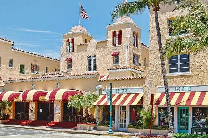 Colony Hotel