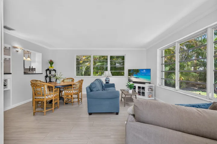 Family Room with Kitchen By Pass