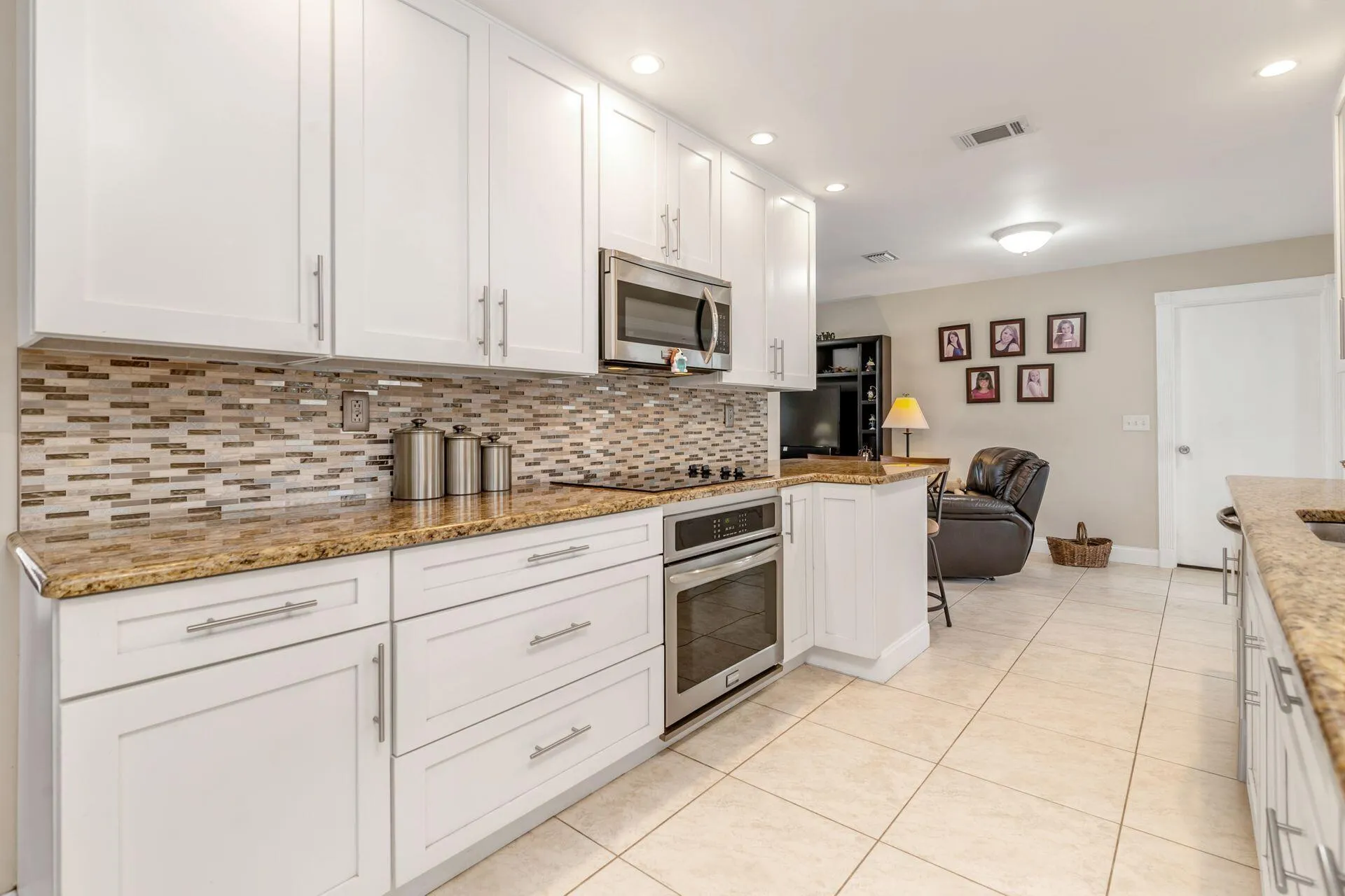 14Kitchen