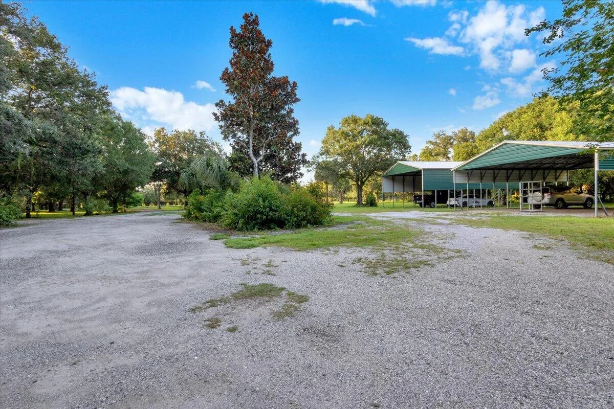 Property photo 99