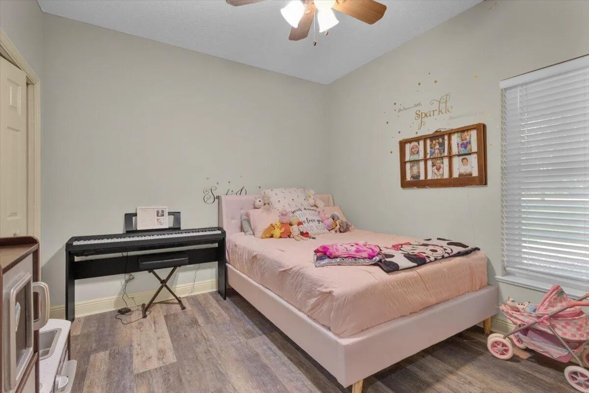 Property photo 35