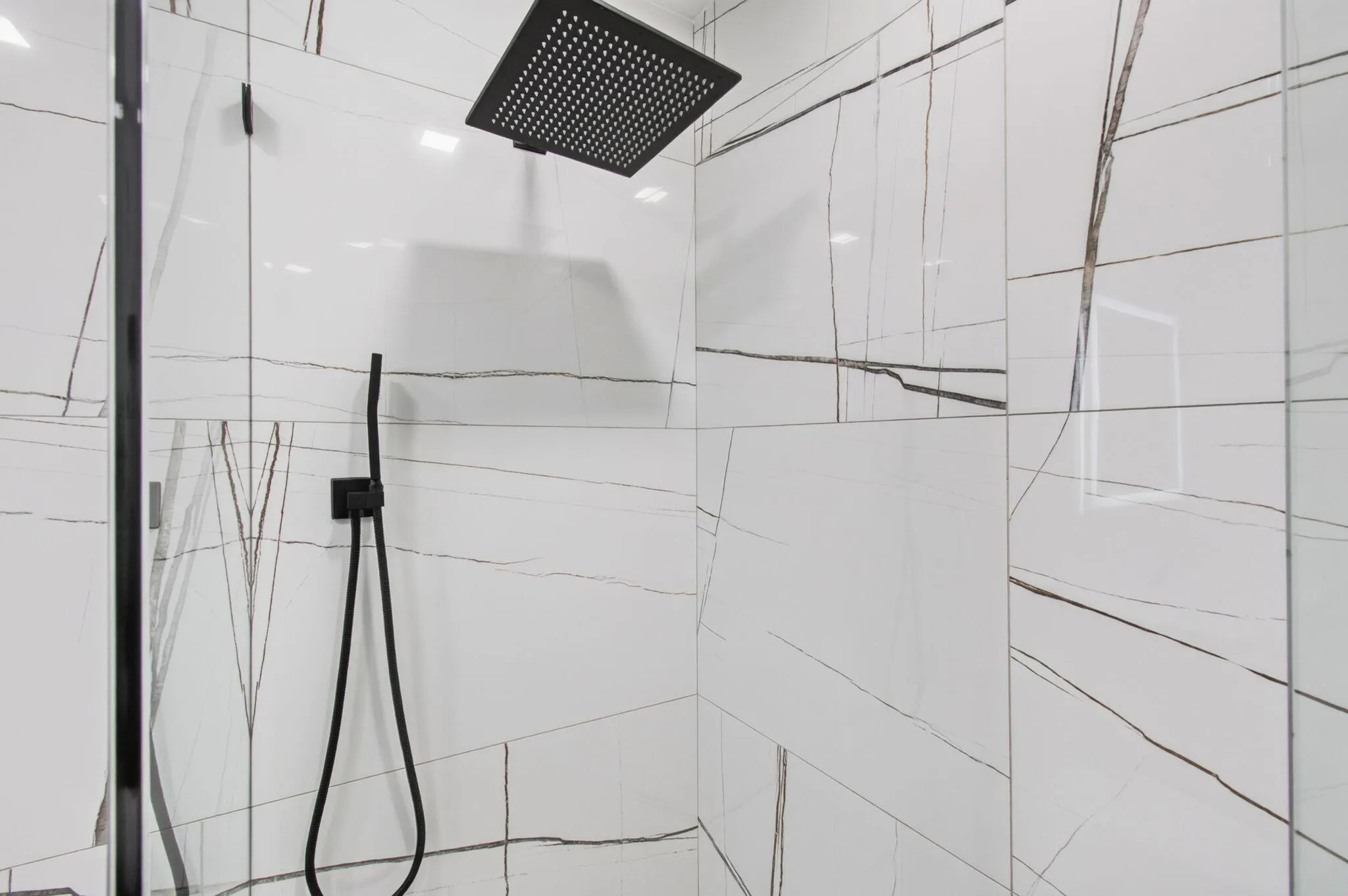 Guest shower