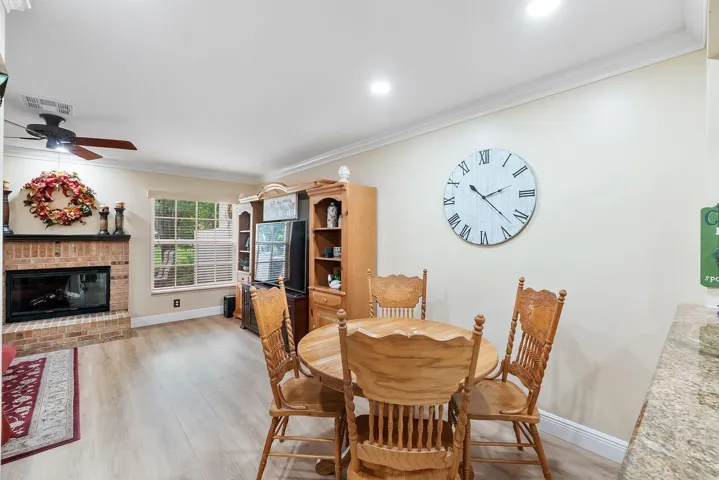 Living Room/Dinning Room with working fireplace
