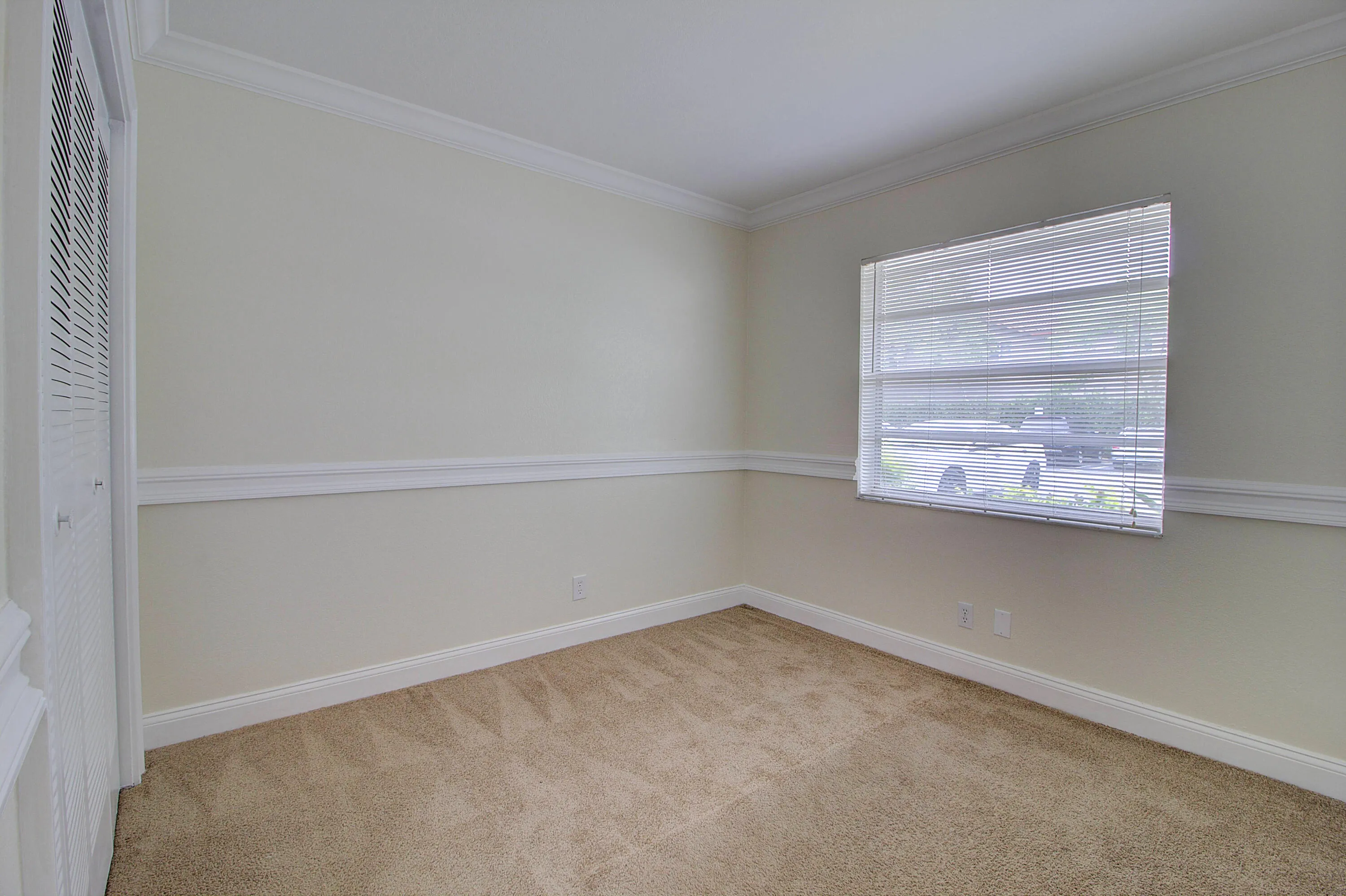 14_Bedroom