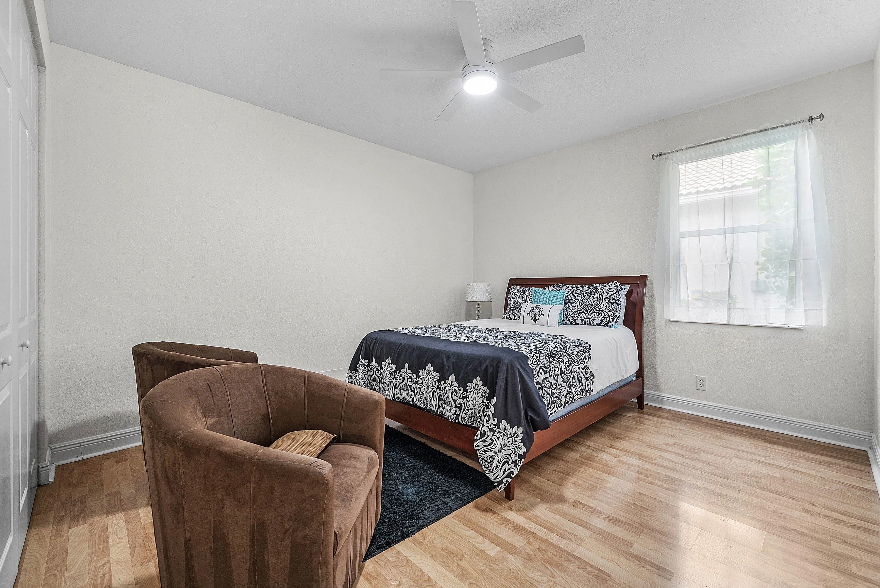 Property photo 37
