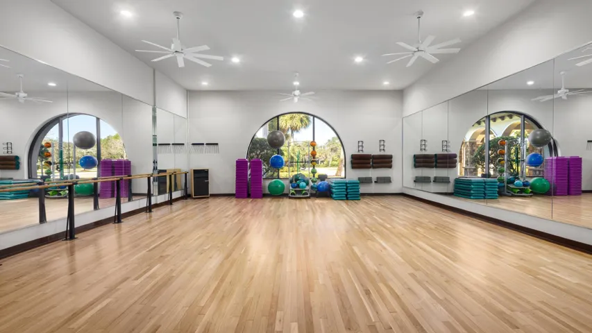 HeronBayClubhouses_AerobicsRoom_1_1920