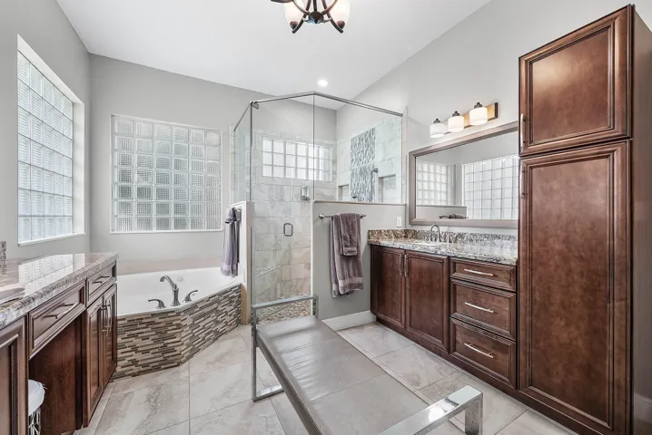 041-6152Northwest121stAvenue-CoralSpring