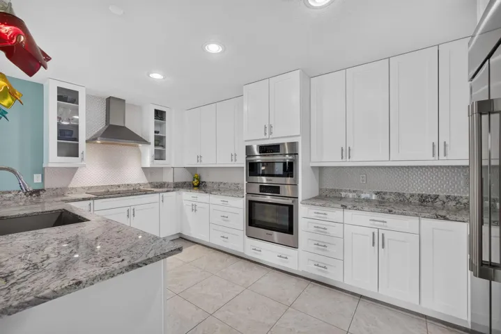 Kitchen 6