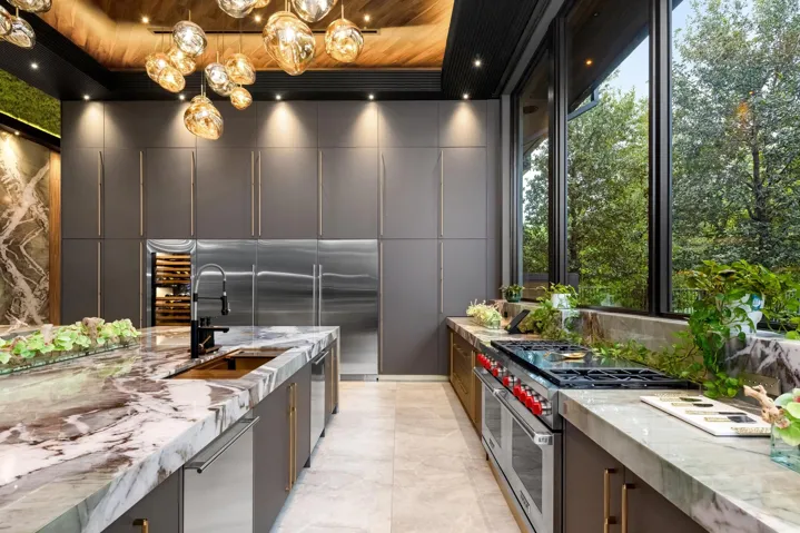 Gourmet Kitchen