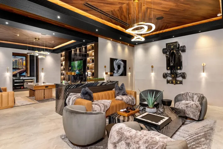 Club Room