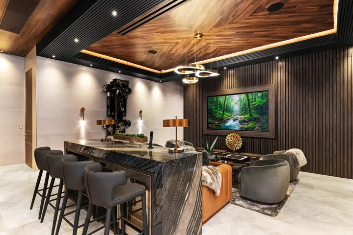 Club Room