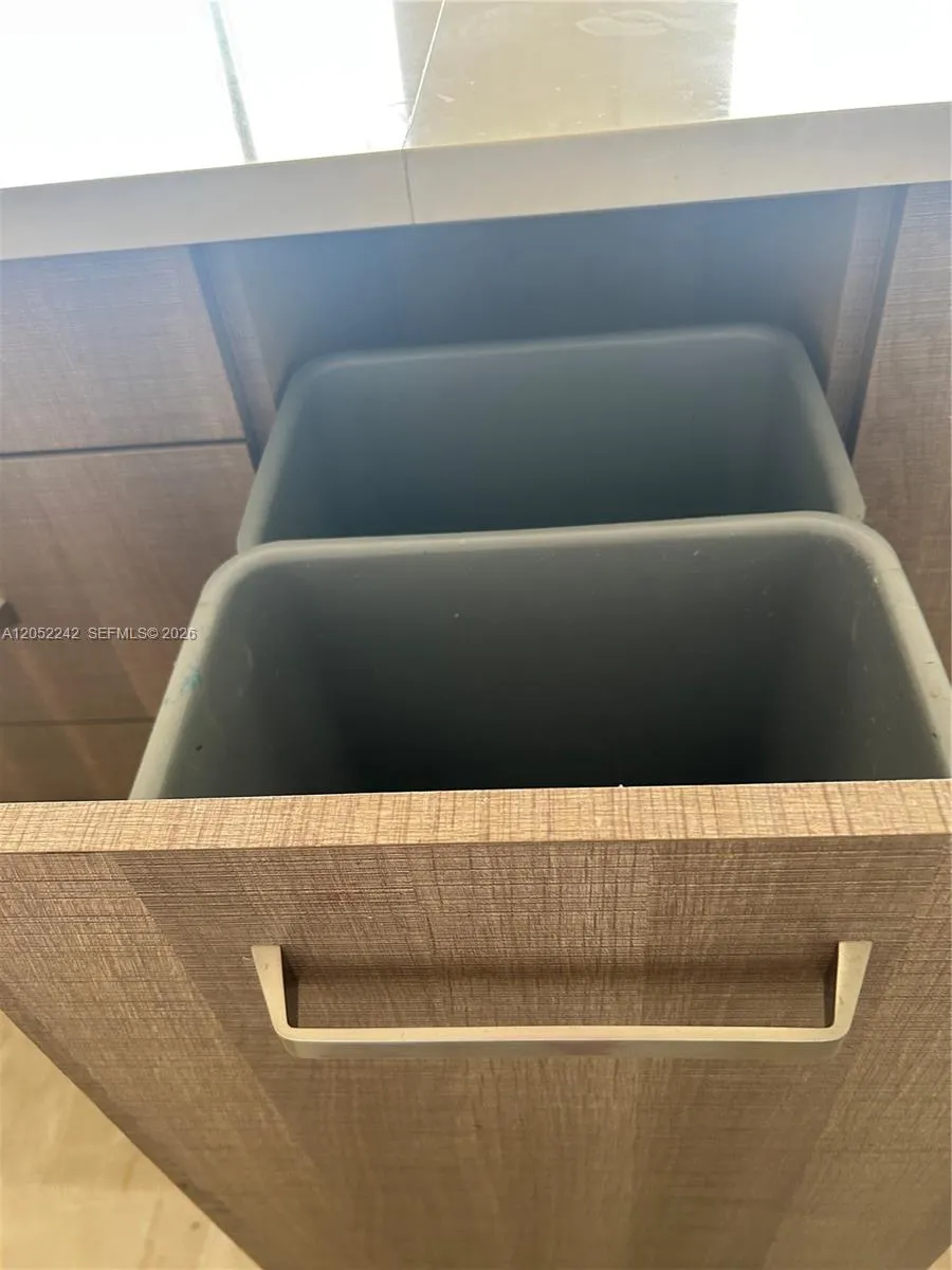 Trash Compartment (pull out