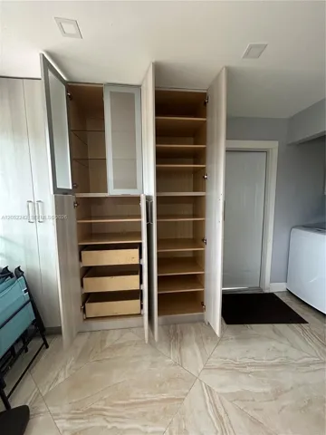 Wine Cooler and Bar