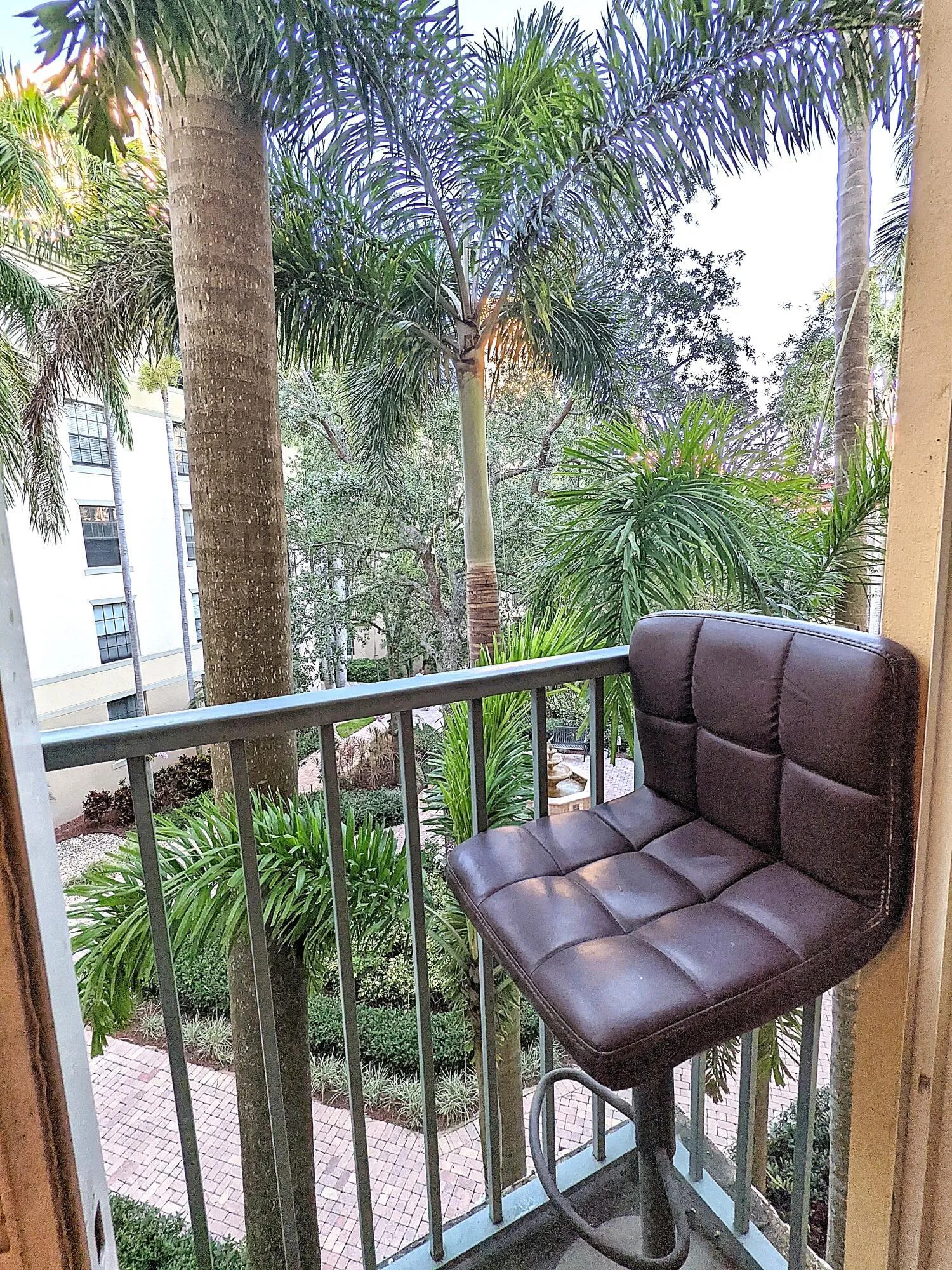2a little Balcony