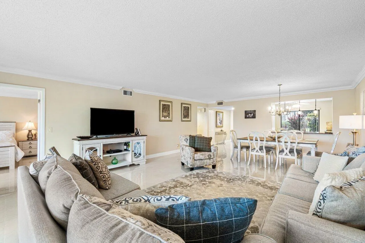 009-5771FairwayParkCourt-103-BoyntonBeac