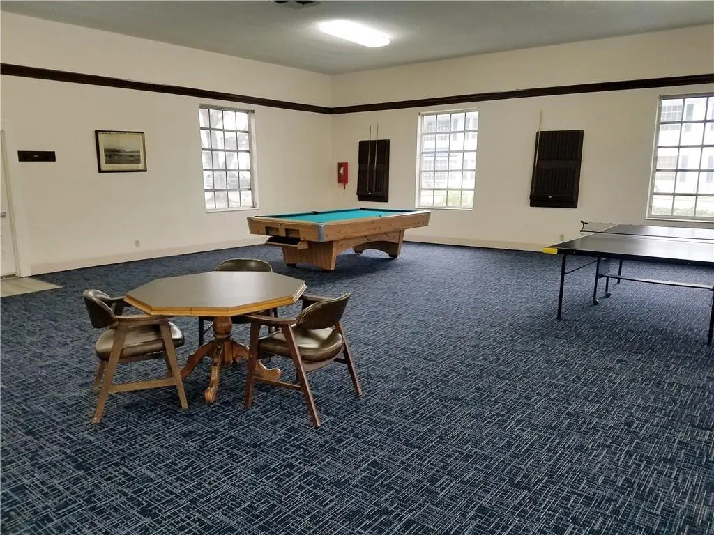 CLUB ROOM