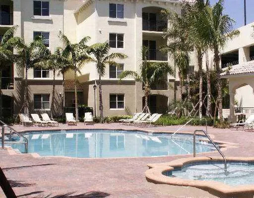 Pool (1)