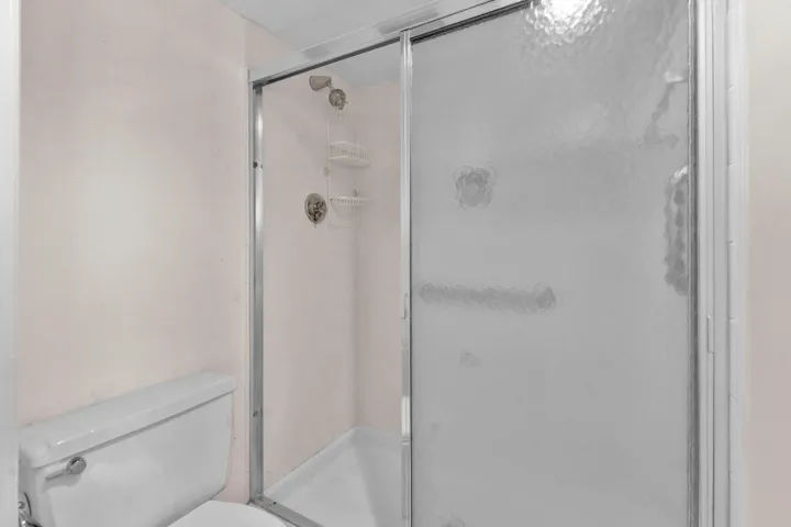 Guest room Bathroom