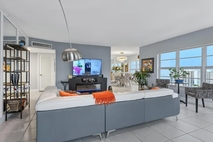014-016-3550 Galt Ocean Dr-1499x1000