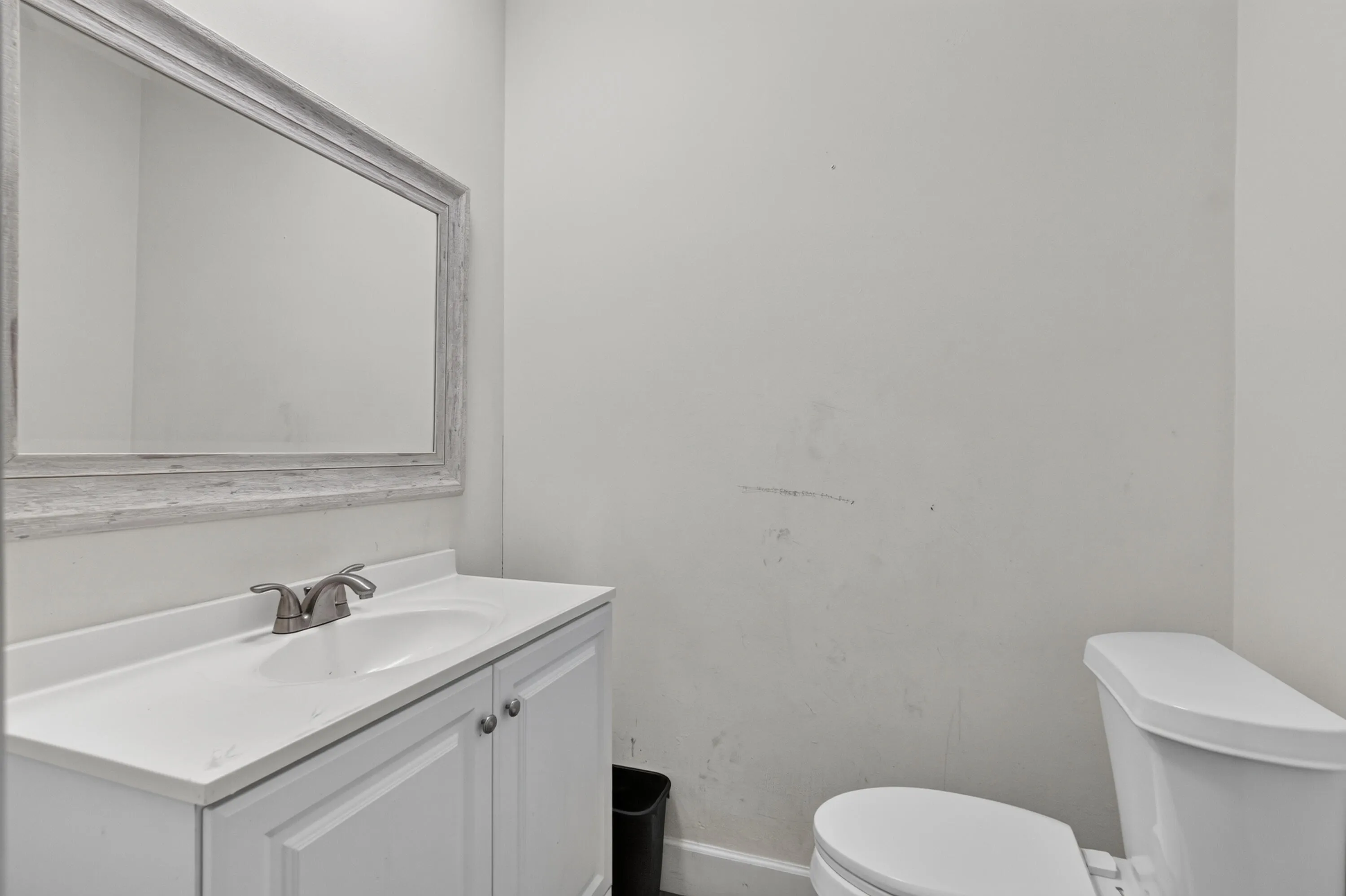 9404 NW 37th Ct _006