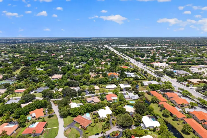 9404 NW 37th Ct _058