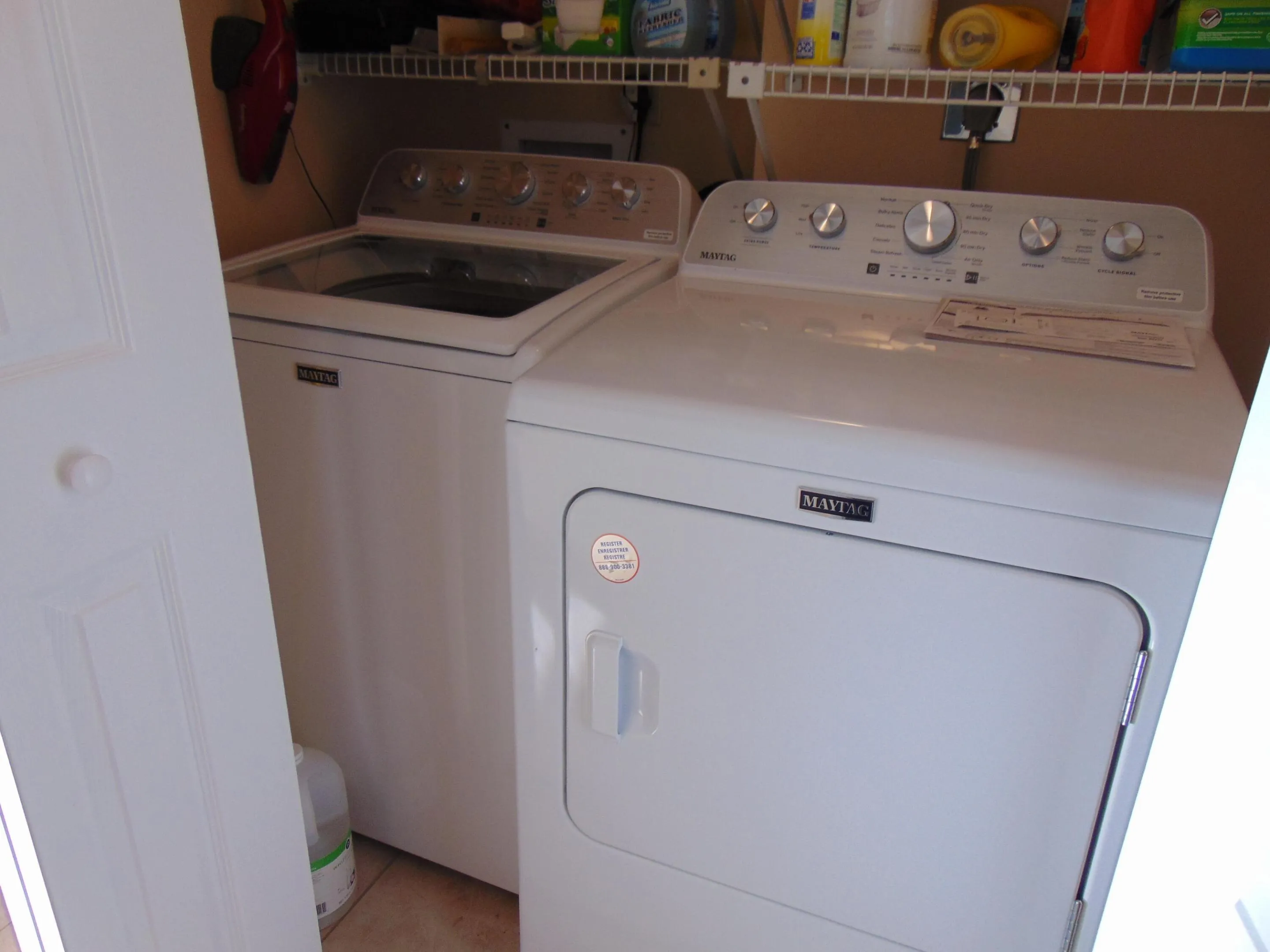 WASHER/DRYER CLOSET