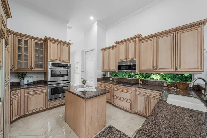 029-6543Northwest127thTerrace-Parkland-F
