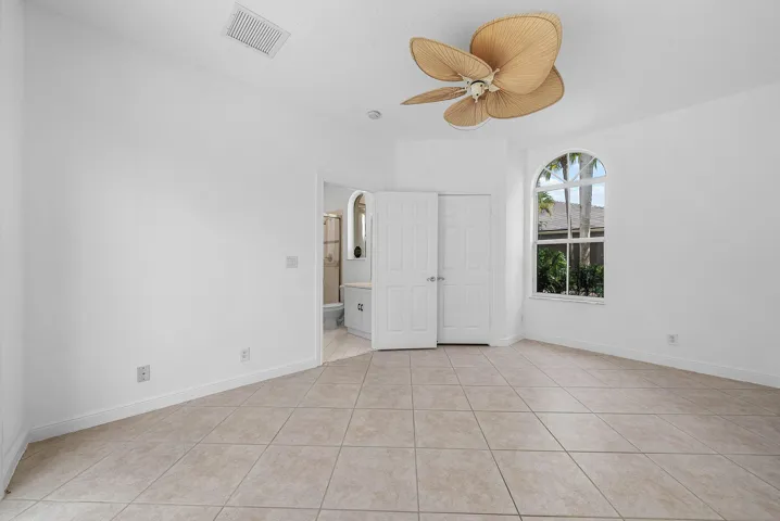010-6543Northwest127thTerrace-Parkland-F