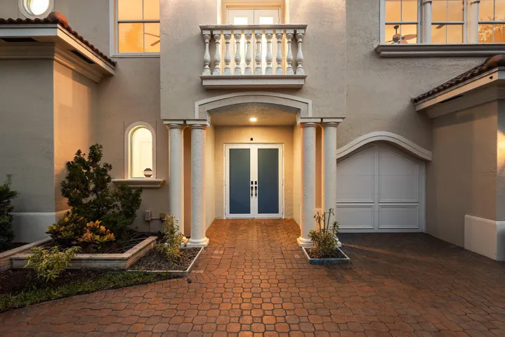 083-6543Northwest127thTerrace-Parkland-F