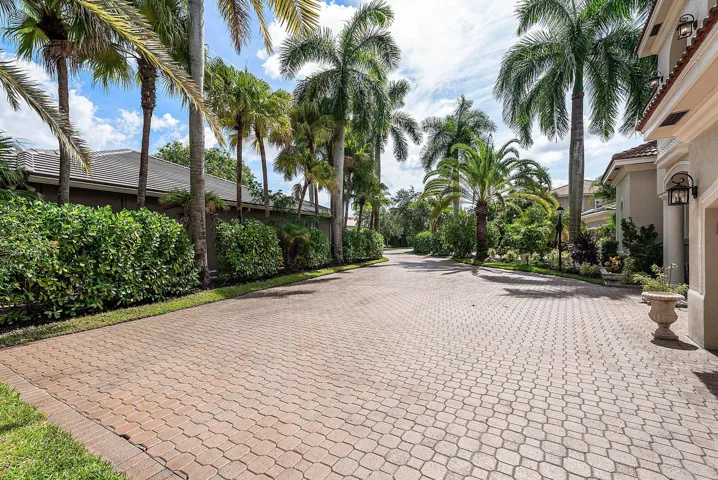 005-6543Northwest127thTerrace-Parkland-F