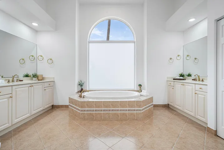 052-6543Northwest127thTerrace-Parkland-F