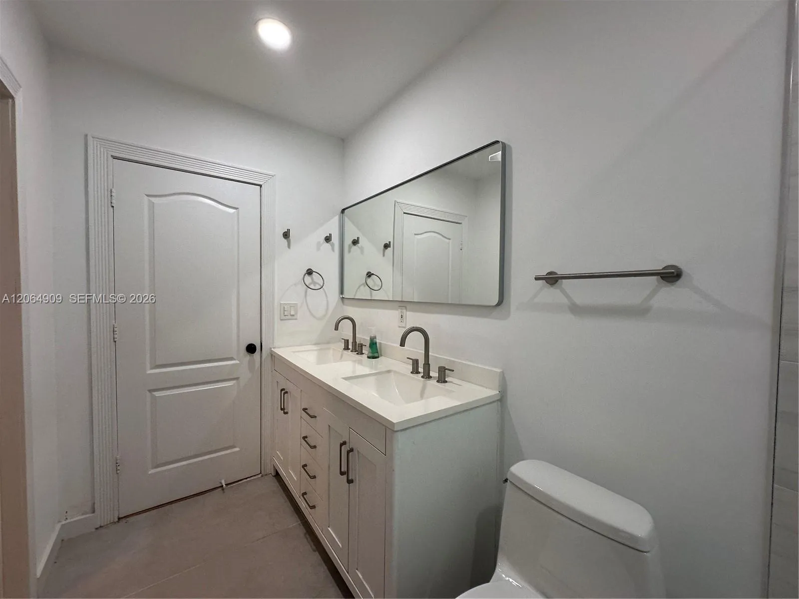 Property photo 111