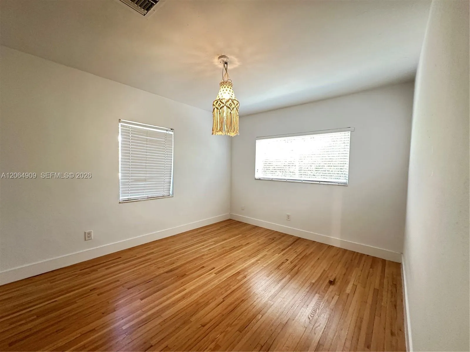 Property photo 93