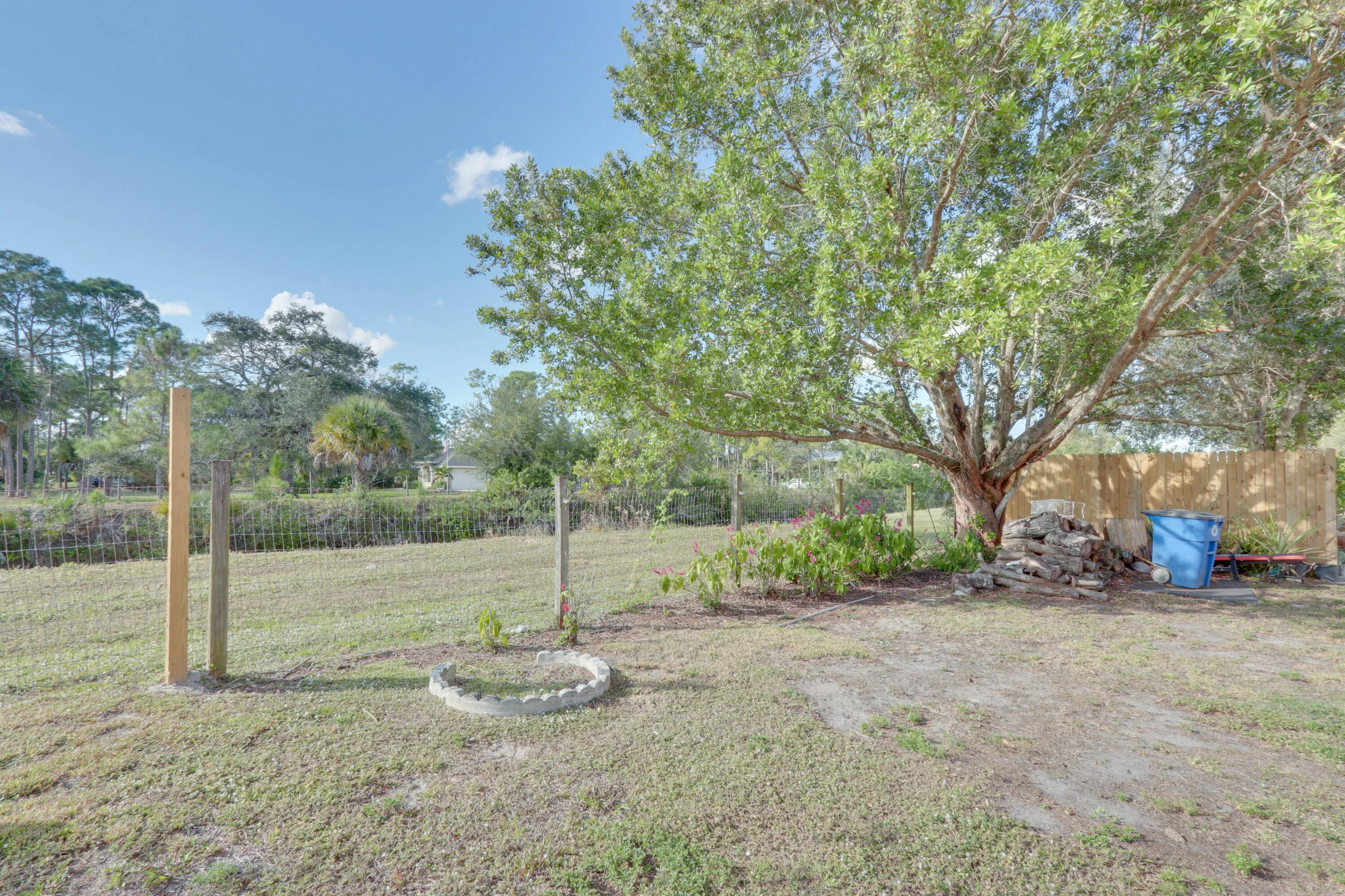 Property photo 37