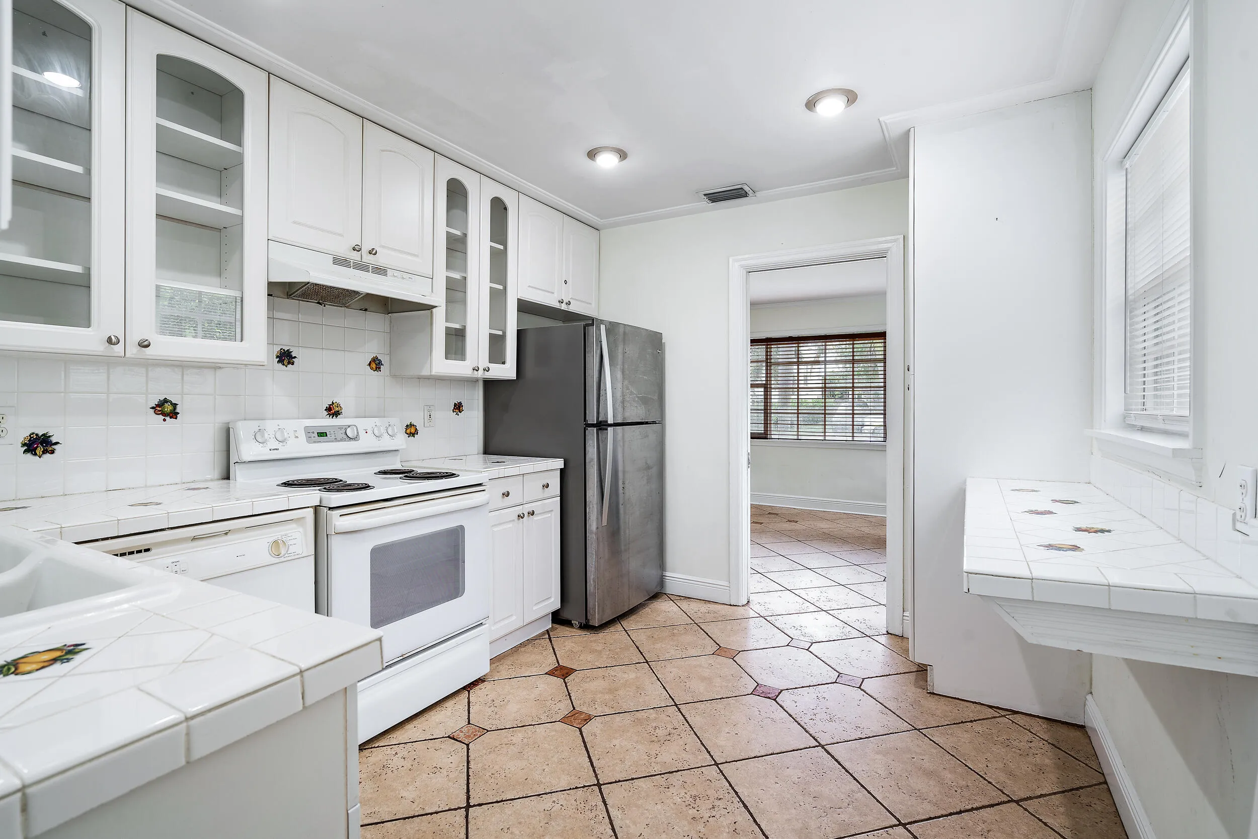 245 Cortez Rd-14