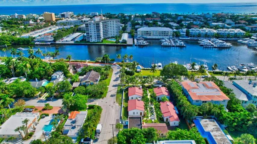 Right in the heart of Downtown Delray but just off the beaten path! Just a couple minute walk to dining, shopping and entertainment.