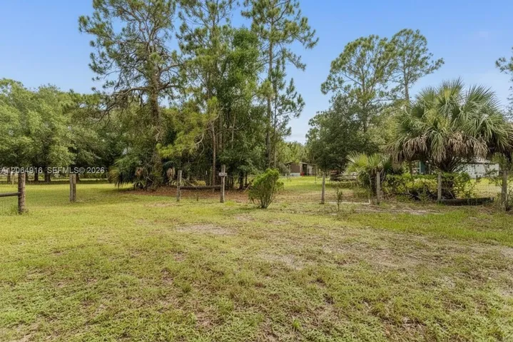 450 Wildwood Ave, Clewiston FL 33440