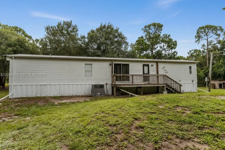 450 Wildwood Ave, Clewiston FL 33440