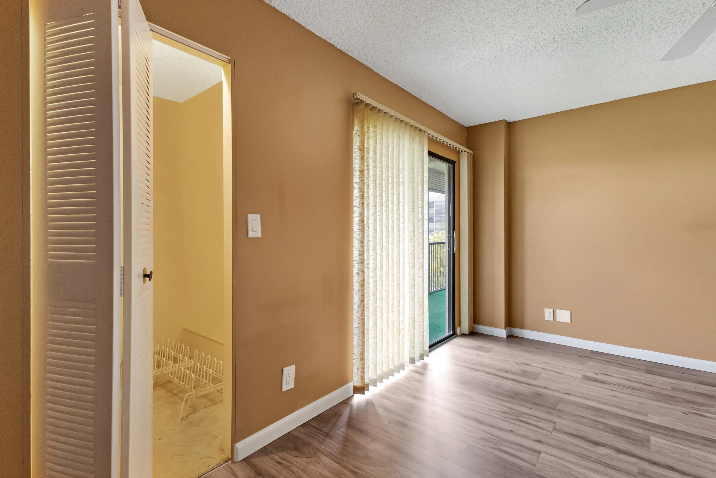 accutour_01 2209-s-cypress-bend-dr-unit-