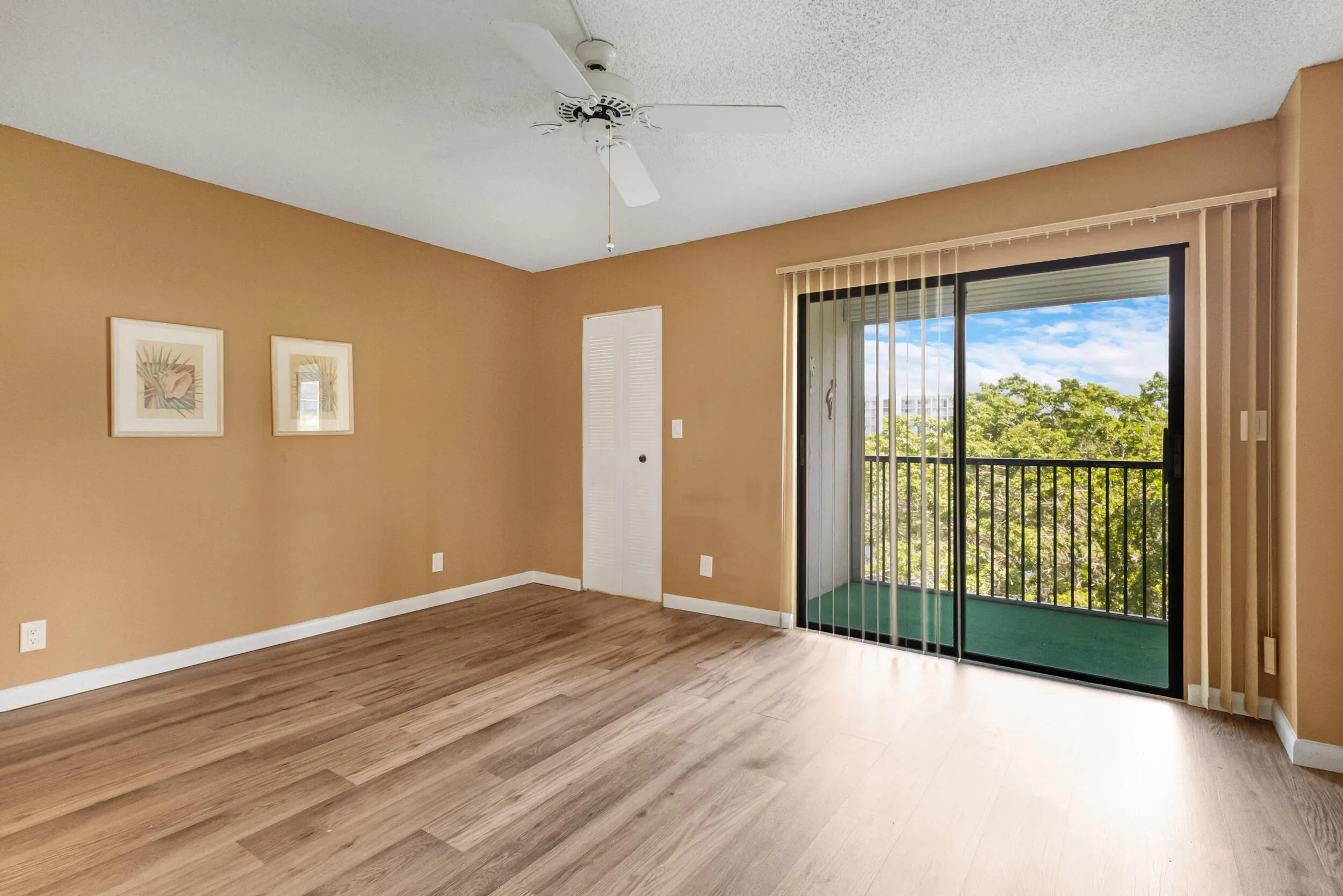 accutour_01 2209-s-cypress-bend-dr-unit-