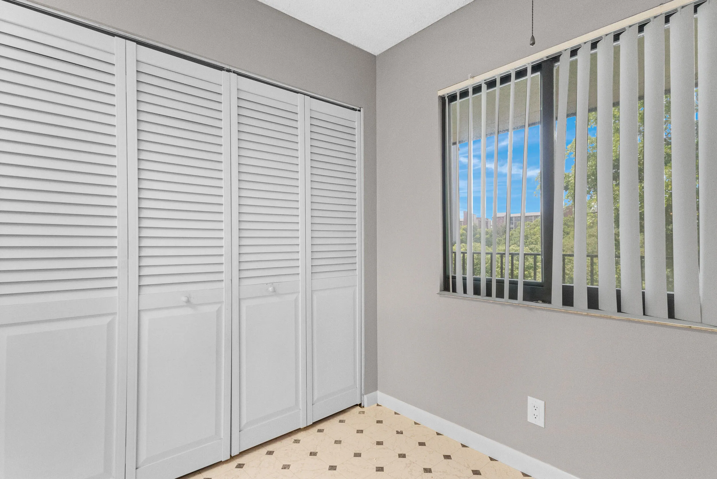 accutour_01 2209-s-cypress-bend-dr-unit-