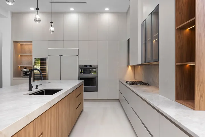 Kitchen 64