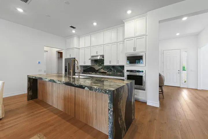 Kitchen 3