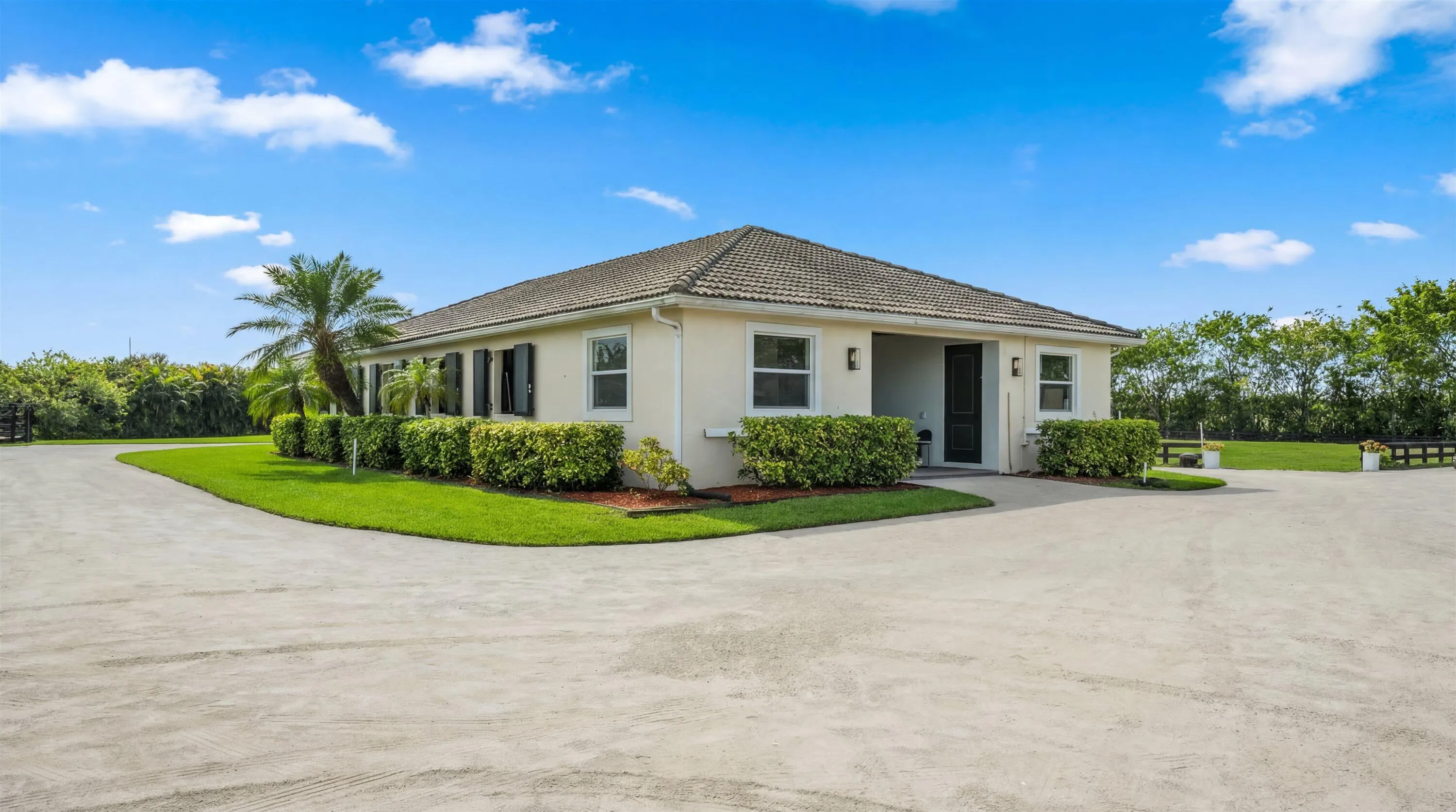 47-15380 46th Ln S