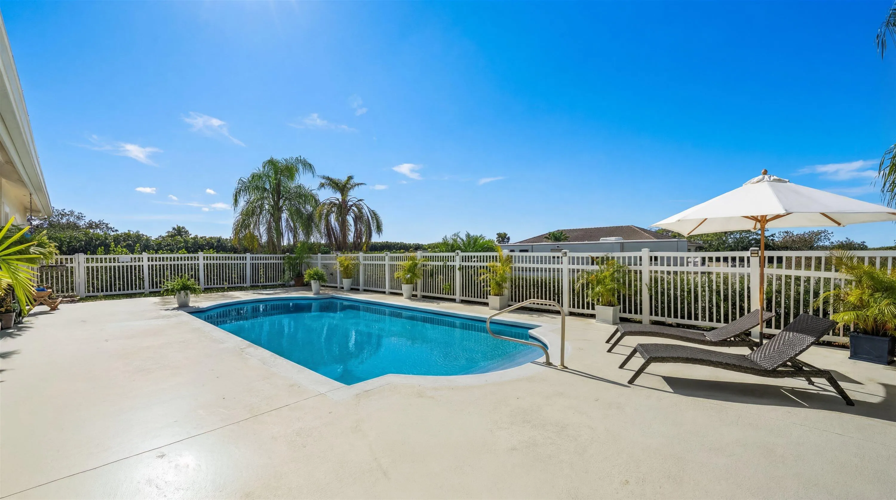 44-15380 46th Ln S