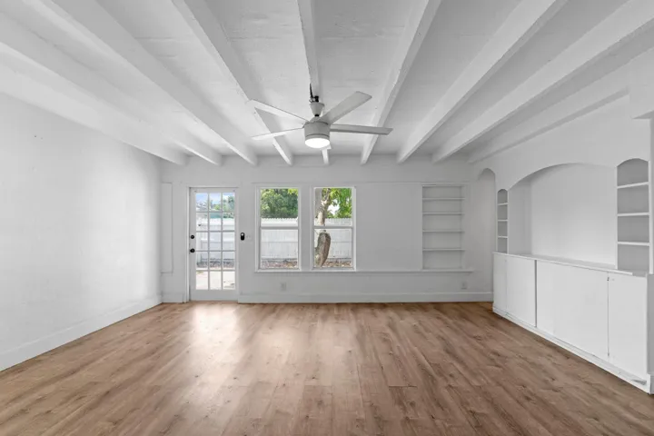 526 38th Street West