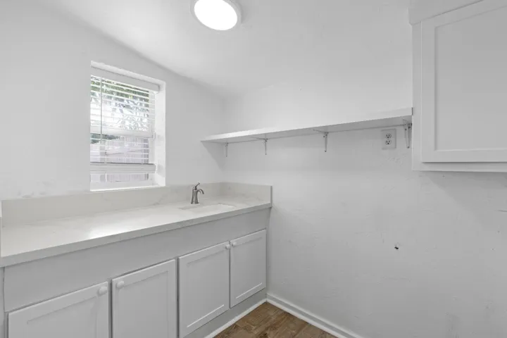 526 38th Street West
