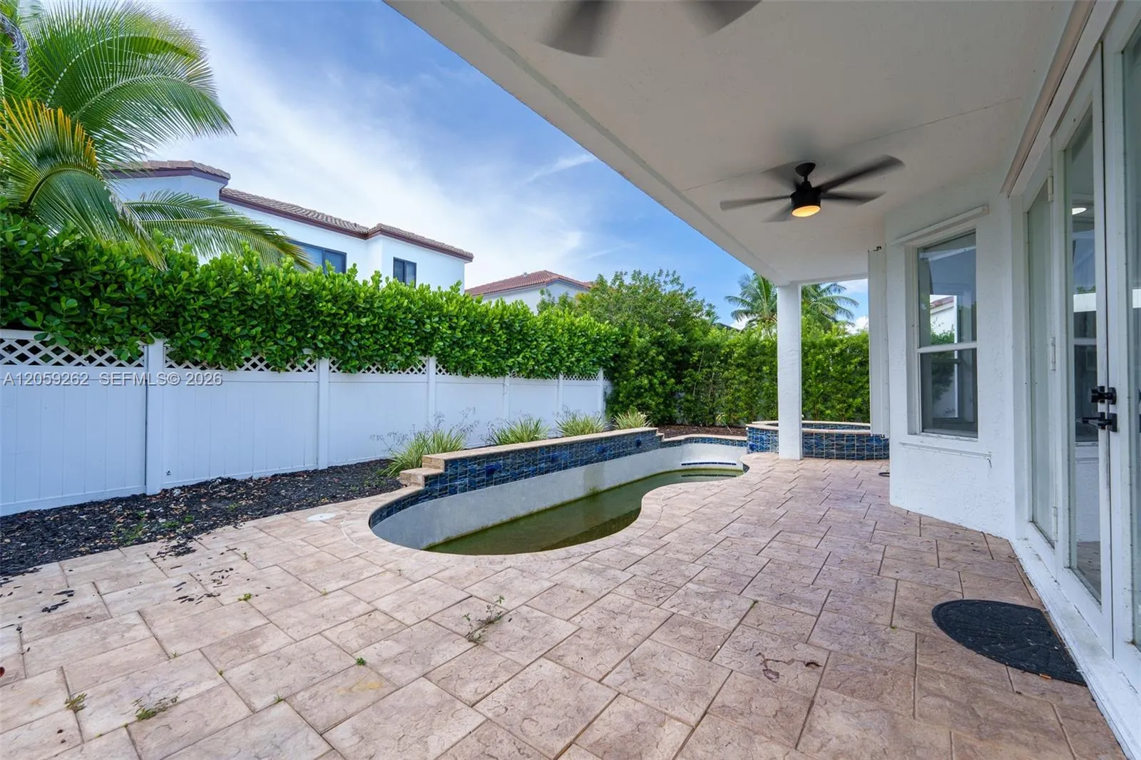 Property photo 99